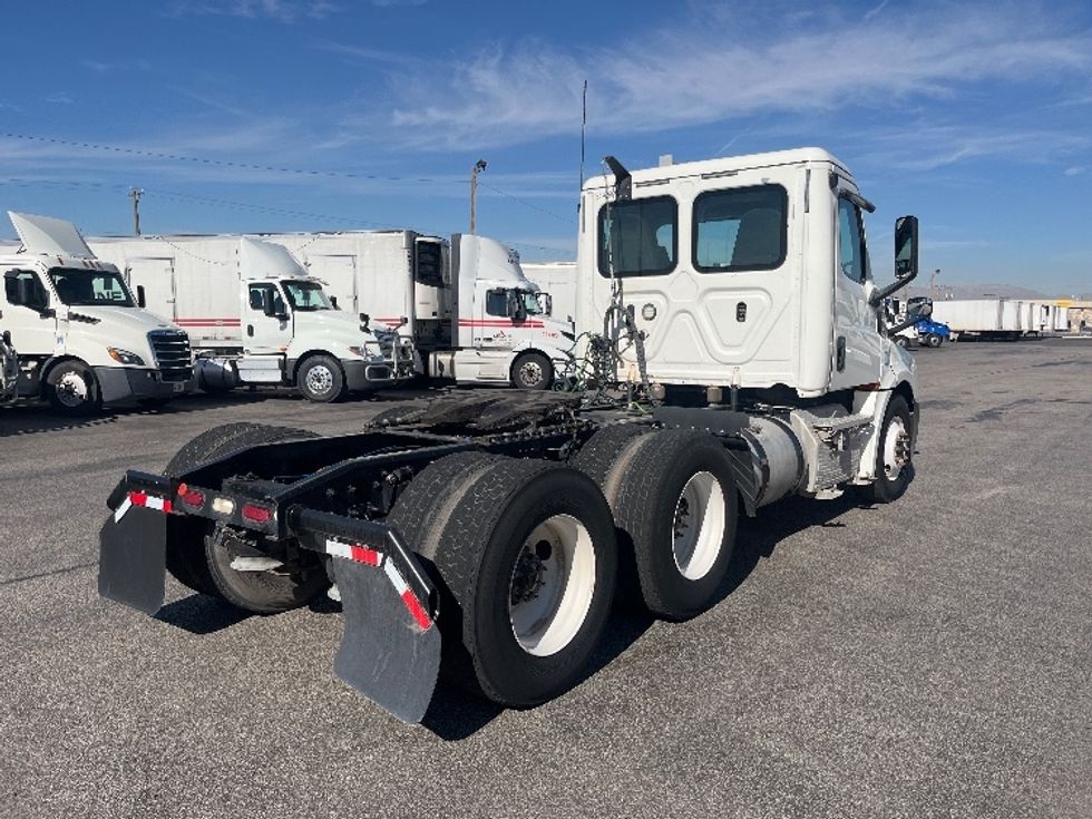 Day Cab Tractor-Heavy Duty Tractors-Freightliner-2020-T12664ST-El Paso-TX-99,671\n\t\tmiles-$ 67,250 - Image 7