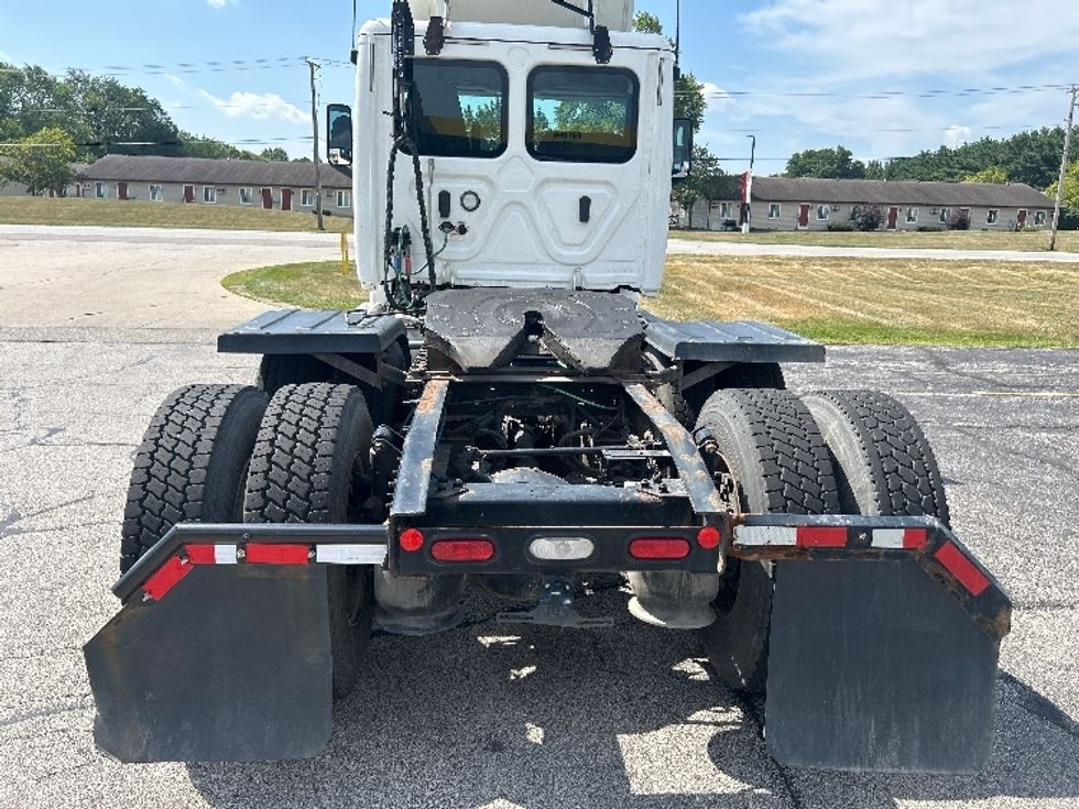 Day Cab Tractor-Heavy Duty Tractors-Freightliner-2020-T12664ST-Elkhart-IN-131,355\n\t\tmiles-$ 59,500 - Image 6