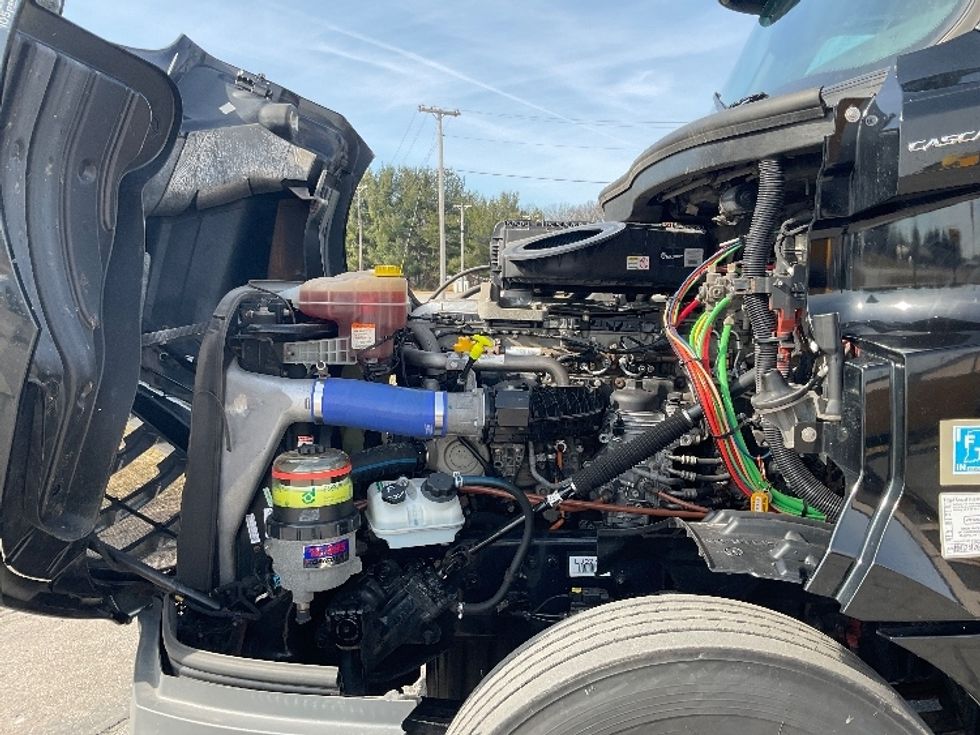 Day Cab Tractor-Heavy Duty Tractors-Freightliner-2020-T12664ST-Elkhart-IN-309,256\n\t\tmiles-$ 58,250 - Image 16