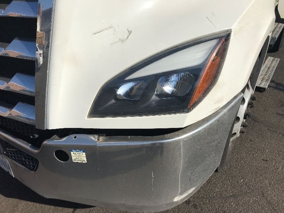 Day Cab Tractor-Heavy Duty Tractors-Freightliner-2020-T12664ST-Elmsford-NY-328,068\n\t\tmiles-$ 67,750 - Image 16