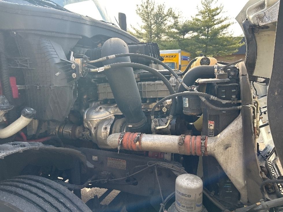 Day Cab Tractor-Heavy Duty Tractors-Freightliner-2020-T12664ST-Essex-MD-227,360\n\t\tmiles-$ 55,000 - Image 15