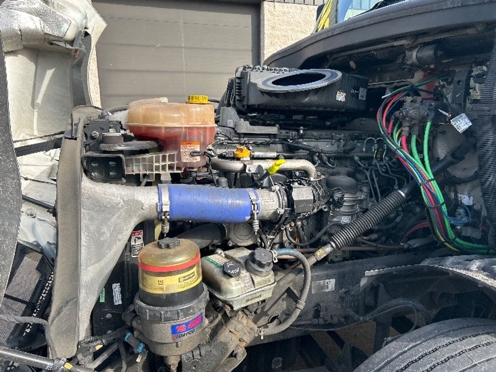 Day Cab Tractor-Heavy Duty Tractors-Freightliner-2020-T12664ST-Essex-MD-227,360\n\t\tmiles-$ 55,000 - Image 16