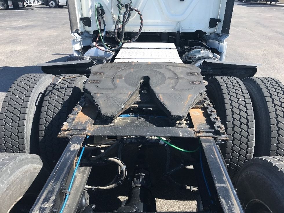 Day Cab Tractor-Heavy Duty Tractors-Freightliner-2020-T12664ST-Evansville-IN-459,782\n\t\tmiles-$ 59,500 - Image 6