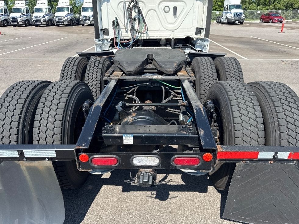 Day Cab Tractor-Heavy Duty Tractors-Freightliner-2020-T12664ST-Evansville-IN-482,523\n\t\tmiles-$ 46,000 - Image 6
