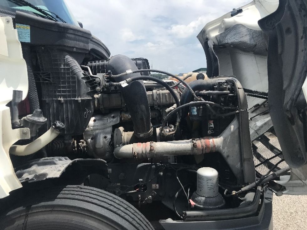 Day Cab Tractor-Heavy Duty Tractors-Freightliner-2020-T12664ST-Evansville-IN-621,629\n\t\tmiles-$ 36,000 - Image 15