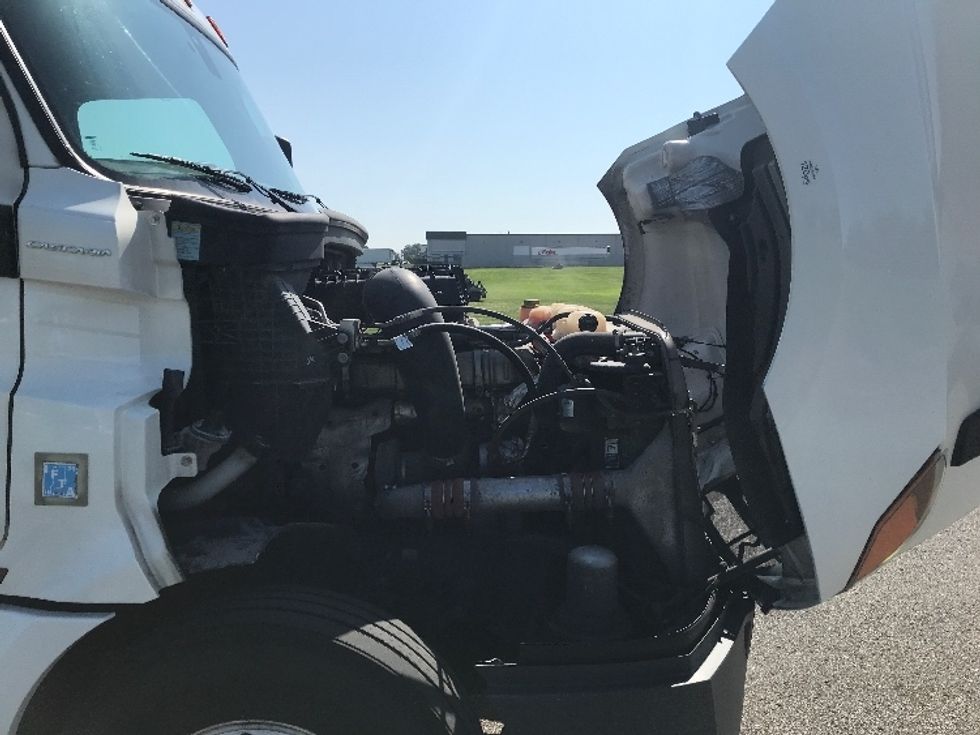 Day Cab Tractor-Heavy Duty Tractors-Freightliner-2020-T12664ST-Evansville-IN-631,286\n\t\tmiles-$ 35,000 - Image 15