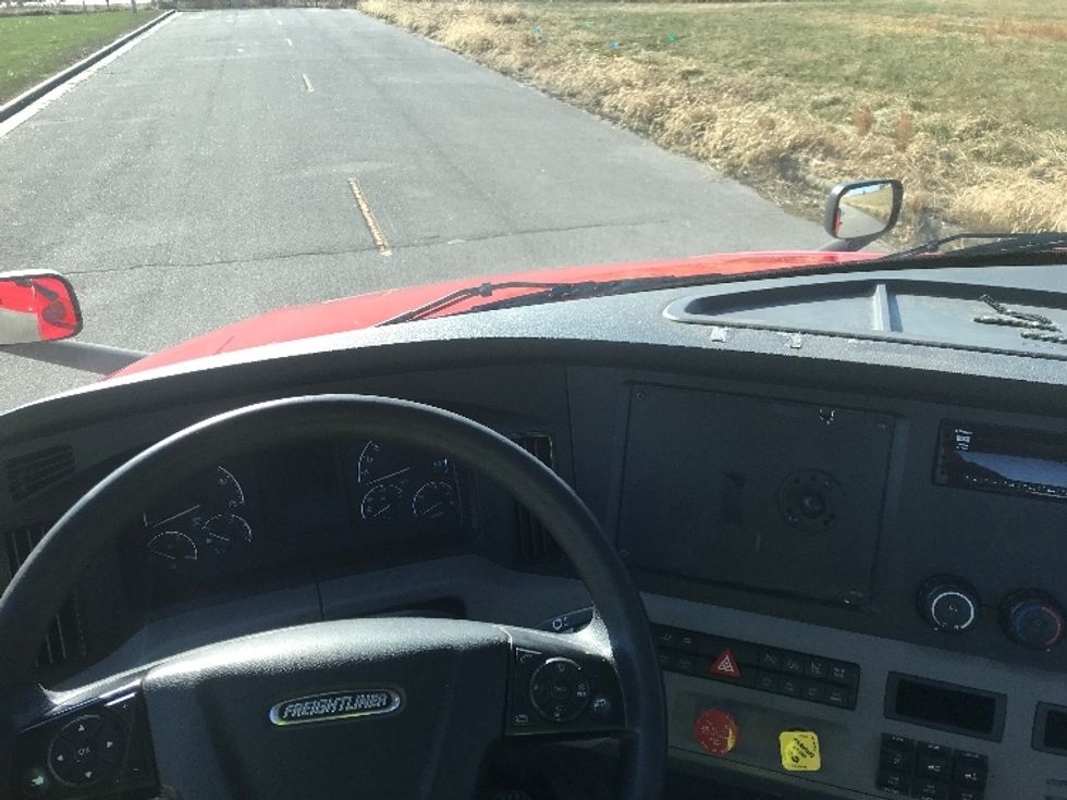 Day Cab Tractor-Heavy Duty Tractors-Freightliner-2020-T12664ST-Evansville-IN-669,421\n\t\tmiles-$ 30,750 - Image 11