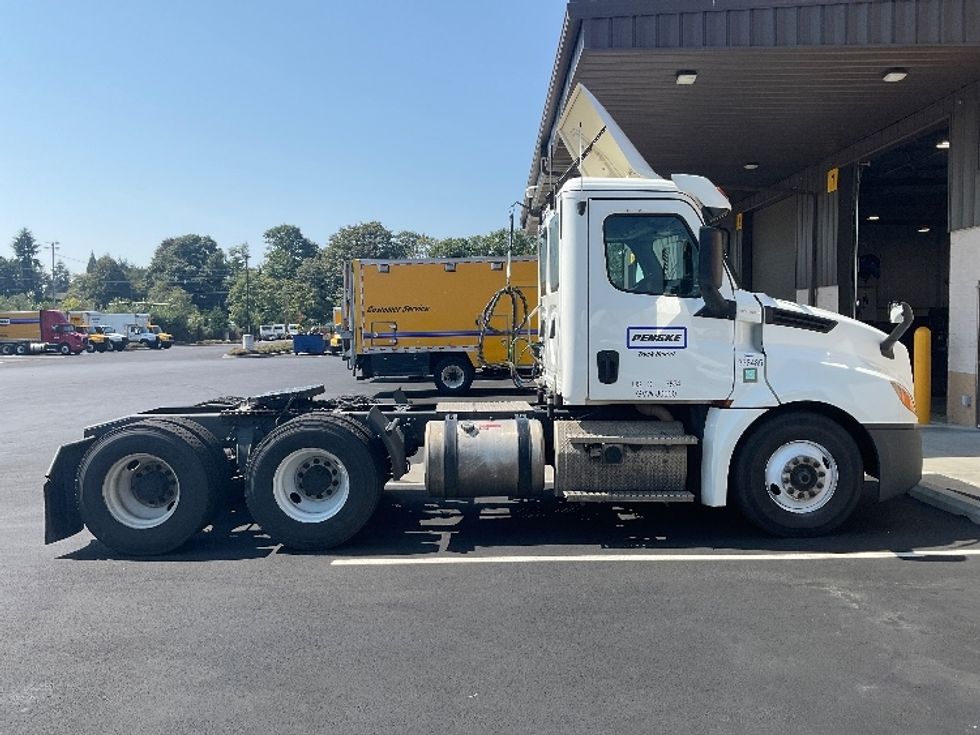 Day Cab Tractor-Heavy Duty Tractors-Freightliner-2020-T12664ST-Everett-WA-558,357\n\t\tmiles-$ 40,000 - Image 8