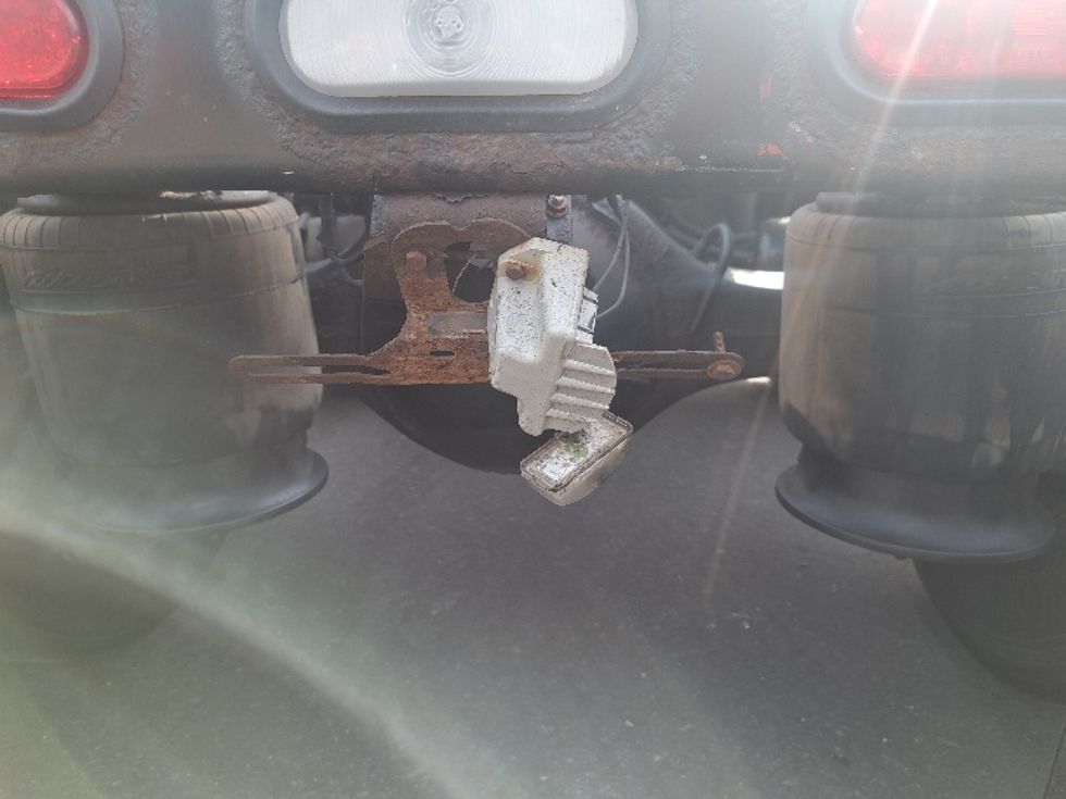 Day Cab Tractor-Heavy Duty Tractors-Freightliner-2020-T12664ST-Fitchburg-MA-210,501\n\t\tmiles-$ 54,500 - Image 17