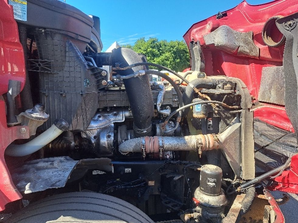 Day Cab Tractor-Heavy Duty Tractors-Freightliner-2020-T12664ST-Fitchburg-MA-279,986\n\t\tmiles-$ 50,750 - Image 15