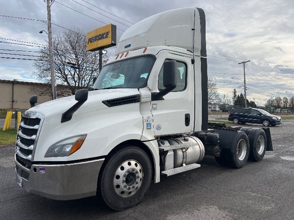 Day Cab Tractor-Heavy Duty Tractors-Freightliner-2020-T12664ST-Flower Mound-TX-674,365\n\t\tmiles-$ 28,500 - Image 3