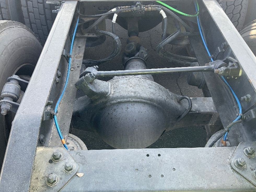Day Cab Tractor-Heavy Duty Tractors-Freightliner-2020-T12664ST-Fontana-CA-205,391\n\t\tmiles-$ 77,000 - Image 6