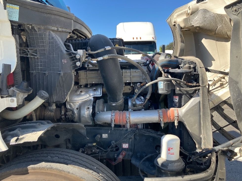 Day Cab Tractor-Heavy Duty Tractors-Freightliner-2020-T12664ST-Fontana-CA-312,600\n\t\tmiles-$ 61,250 - Image 15