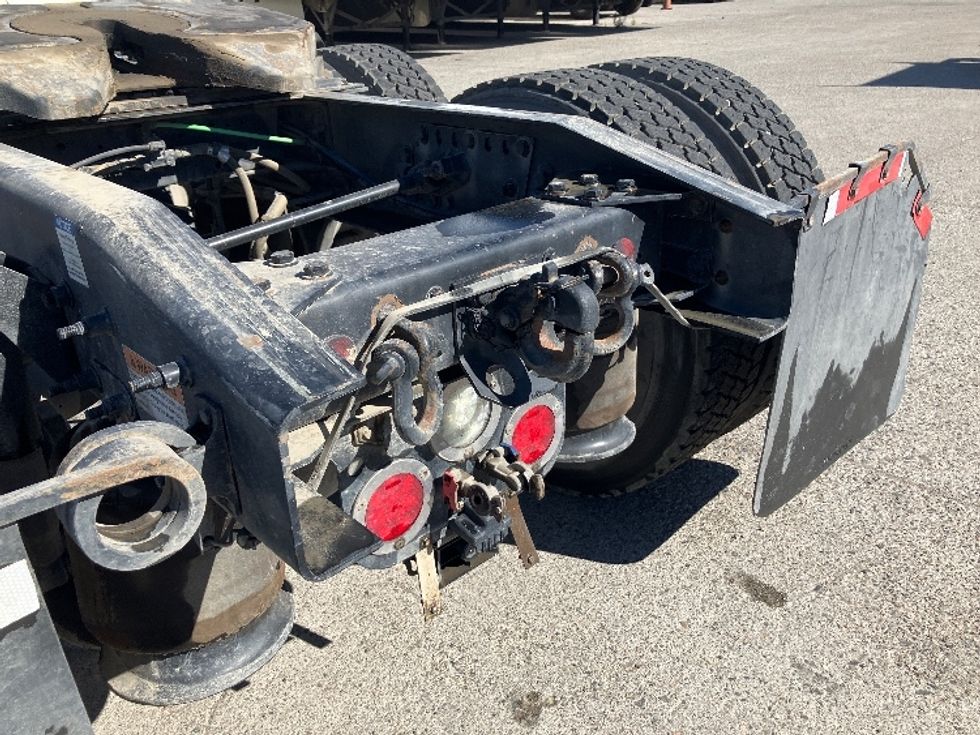 Day Cab Tractor-Heavy Duty Tractors-Freightliner-2020-T12664ST-Fontana-CA-312,600\n\t\tmiles-$ 61,250 - Image 17