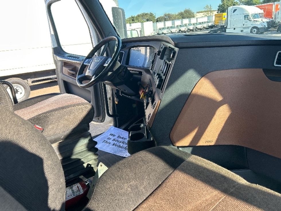 Day Cab Tractor-Heavy Duty Tractors-Freightliner-2020-T12664ST-Fontana-CA-314,854\n\t\tmiles-$ 61,000 - Image 14