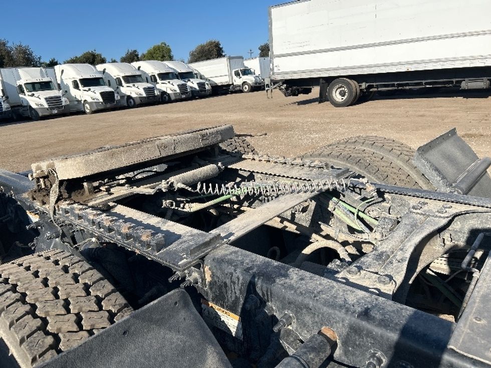 Day Cab Tractor-Heavy Duty Tractors-Freightliner-2020-T12664ST-Fontana-CA-314,854\n\t\tmiles-$ 61,000 - Image 17