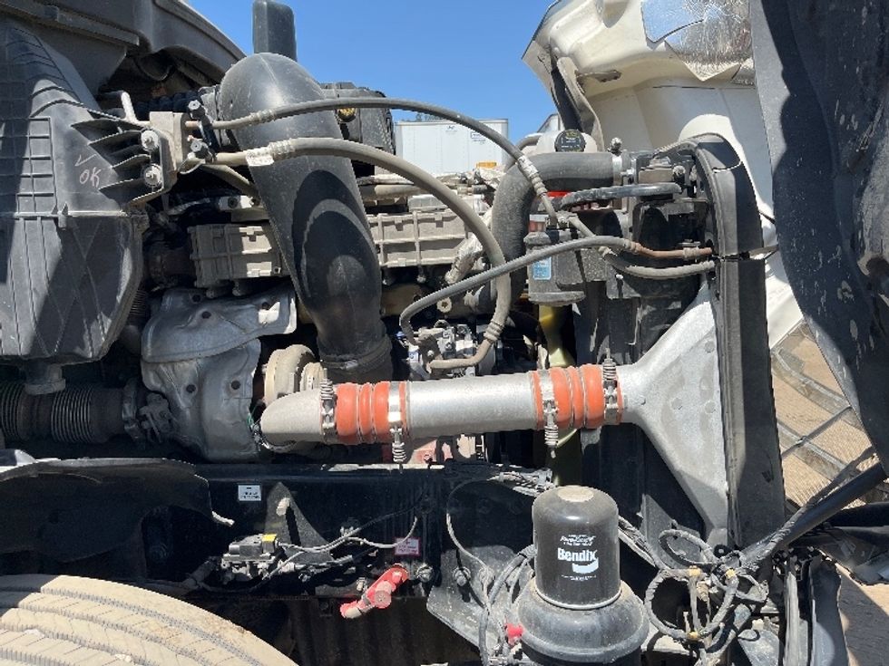 Day Cab Tractor-Heavy Duty Tractors-Freightliner-2020-T12664ST-Fontana-CA-331,811\n\t\tmiles-$ 60,000 - Image 15