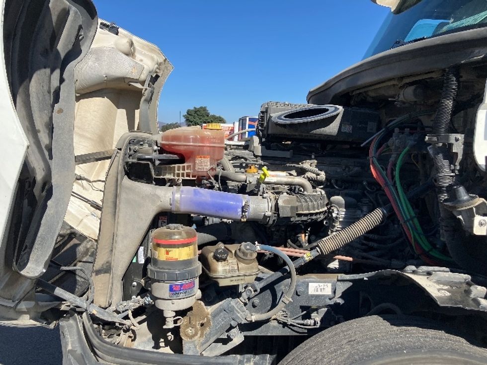 Day Cab Tractor-Heavy Duty Tractors-Freightliner-2020-T12664ST-Fontana-CA-335,899\n\t\tmiles-$ 59,750 - Image 16