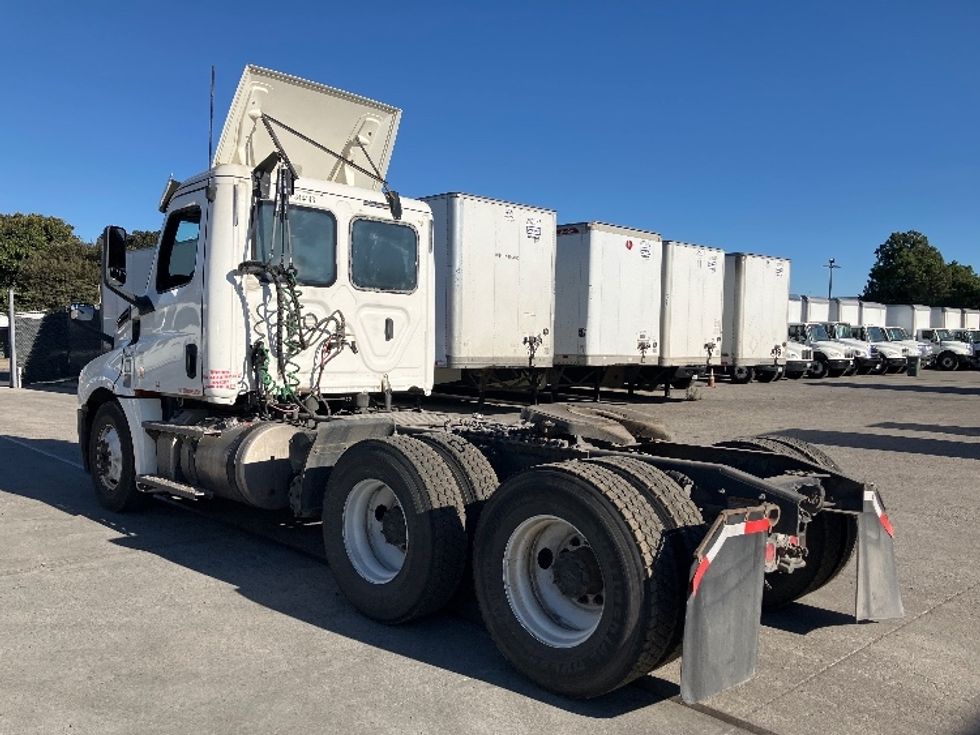 Day Cab Tractor-Heavy Duty Tractors-Freightliner-2020-T12664ST-Fontana-CA-342,755\n\t\tmiles-$ 59,500 - Image 5