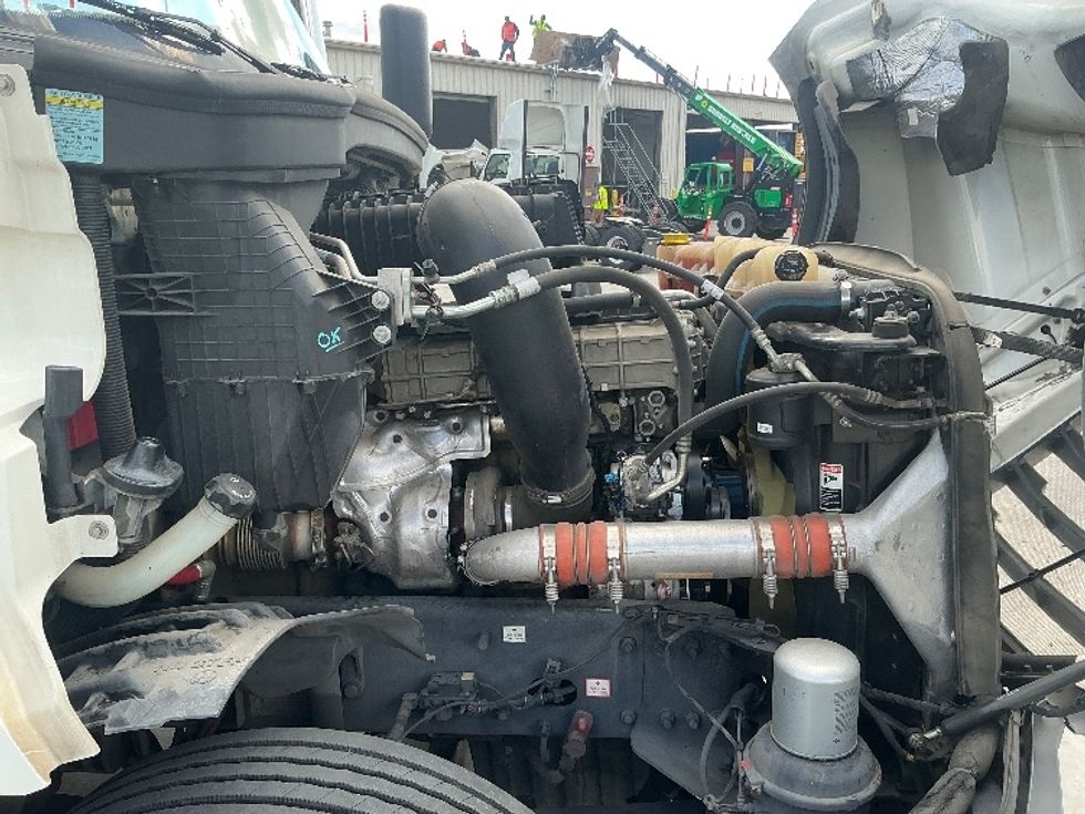 Day Cab Tractor-Heavy Duty Tractors-Freightliner-2020-T12664ST-Fontana-CA-346,435\n\t\tmiles-$ 54,250 - Image 15