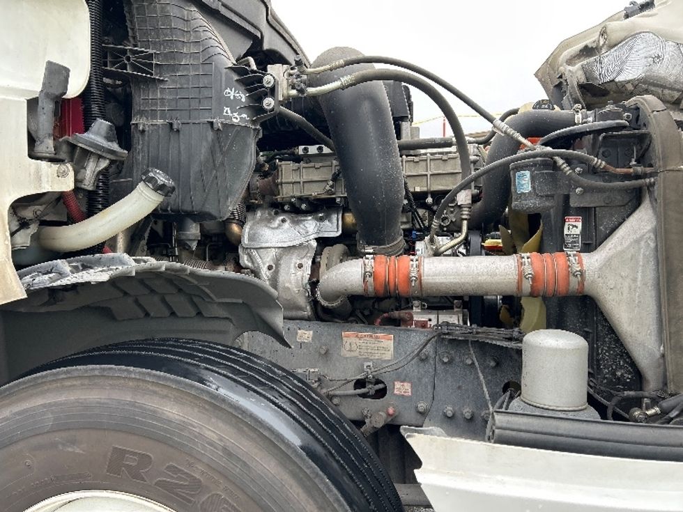 Day Cab Tractor-Heavy Duty Tractors-Freightliner-2020-T12664ST-Fontana-CA-346,699\n\t\tmiles-$ 54,250 - Image 14