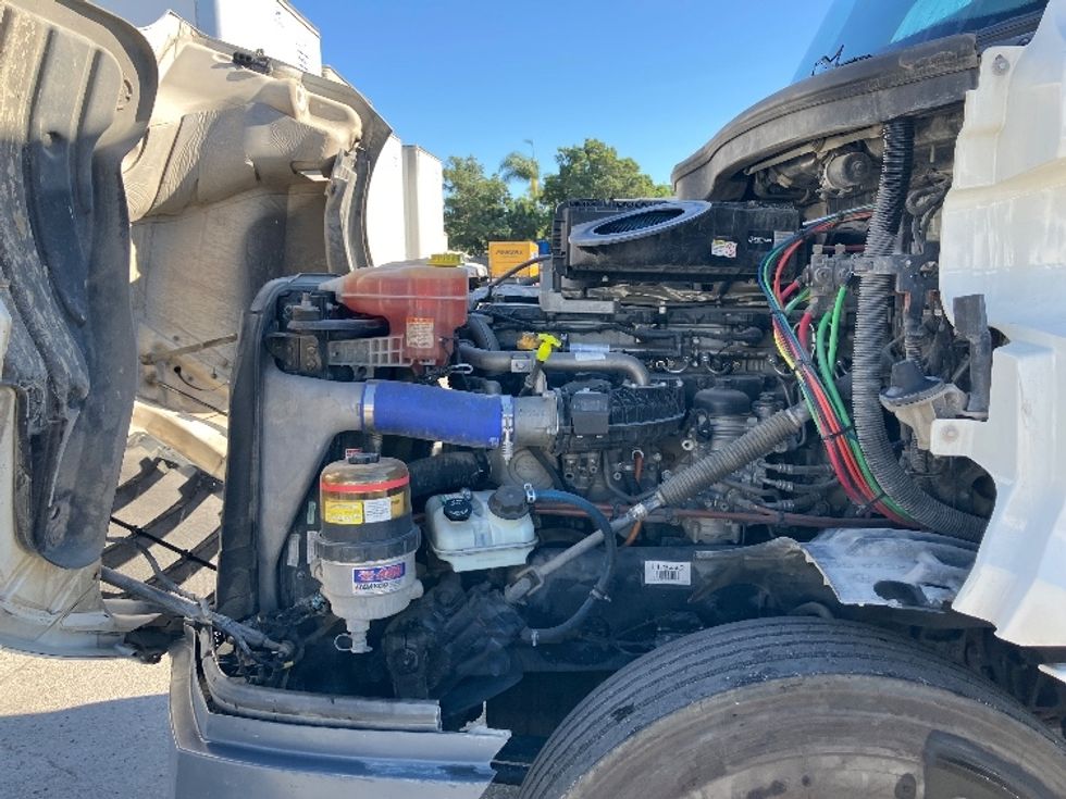 Day Cab Tractor-Heavy Duty Tractors-Freightliner-2020-T12664ST-Fontana-CA-347,030\n\t\tmiles-$ 59,250 - Image 16
