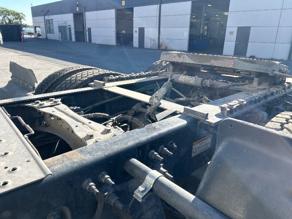 Day Cab Tractor-Heavy Duty Tractors-Freightliner-2020-T12664ST-Fontana-CA-351,841\n\t\tmiles-$ 59,000 - Image 18