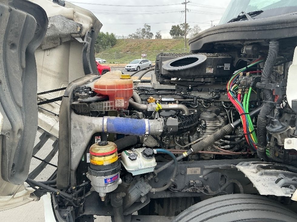 Day Cab Tractor-Heavy Duty Tractors-Freightliner-2020-T12664ST-Fontana-CA-356,090\n\t\tmiles-$ 53,750 - Image 16