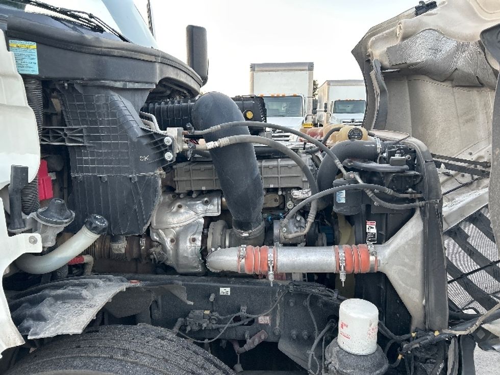 Day Cab Tractor-Heavy Duty Tractors-Freightliner-2020-T12664ST-Fontana-CA-356,248\n\t\tmiles-$ 59,250 - Image 15