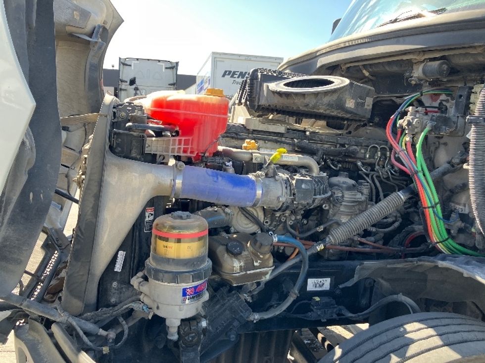 Day Cab Tractor-Heavy Duty Tractors-Freightliner-2020-T12664ST-Fontana-CA-357,617\n\t\tmiles-$ 58,500 - Image 16