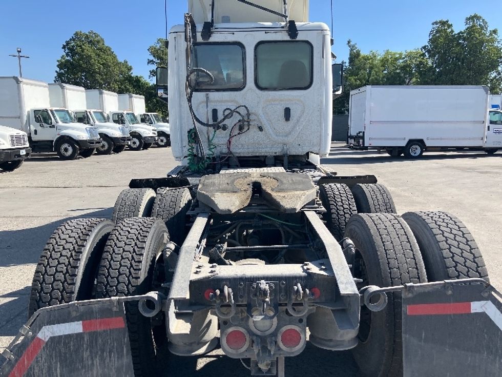 Day Cab Tractor-Heavy Duty Tractors-Freightliner-2020-T12664ST-Fontana-CA-357,617\n\t\tmiles-$ 58,500 - Image 6