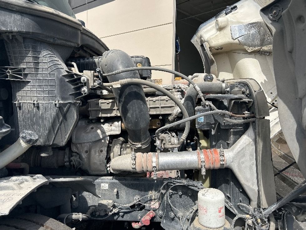 Day Cab Tractor-Heavy Duty Tractors-Freightliner-2020-T12664ST-Fontana-CA-359,003\n\t\tmiles-$ 53,500 - Image 15