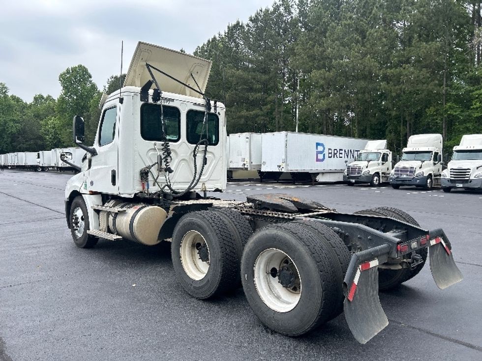 Day Cab Tractor-Heavy Duty Tractors-Freightliner-2020-T12664ST-Forest Park-GA-217,095\n\t\tmiles-$ 59,250 - Image 5