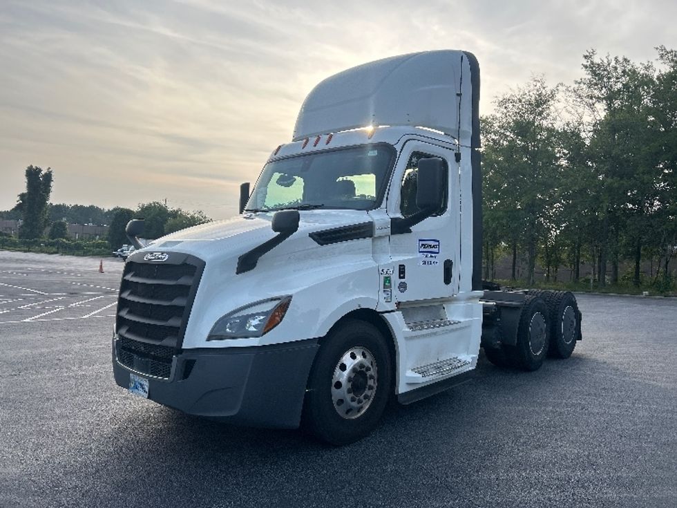 Day Cab Tractor-Heavy Duty Tractors-Freightliner-2020-T12664ST-Forest Park-GA-442,884\n\t\tmiles-$ 50,500 - Image 3