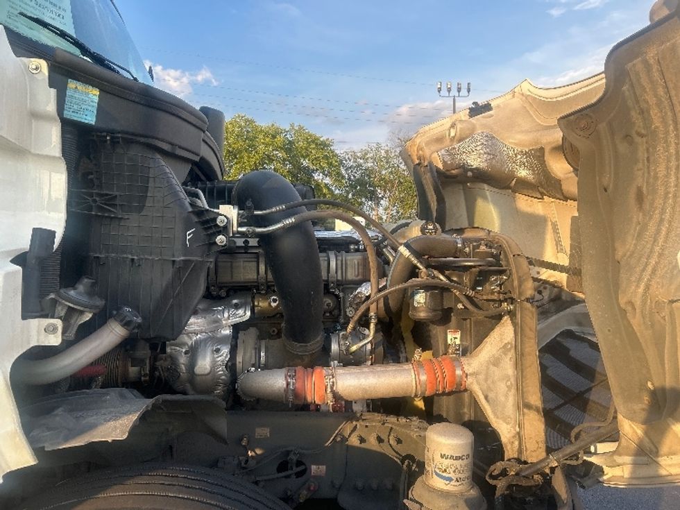 Day Cab Tractor-Heavy Duty Tractors-Freightliner-2020-T12664ST-Forest Park-GA-445,560\n\t\tmiles-$ 50,250 - Image 15