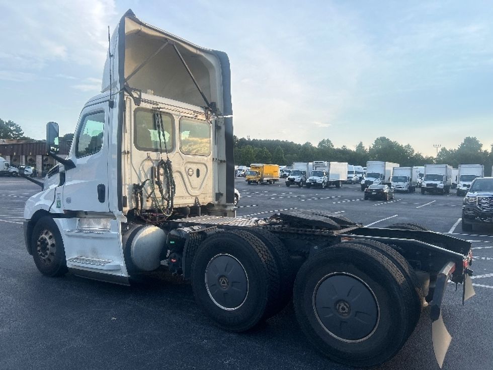 Day Cab Tractor-Heavy Duty Tractors-Freightliner-2020-T12664ST-Forest Park-GA-445,560\n\t\tmiles-$ 50,250 - Image 5