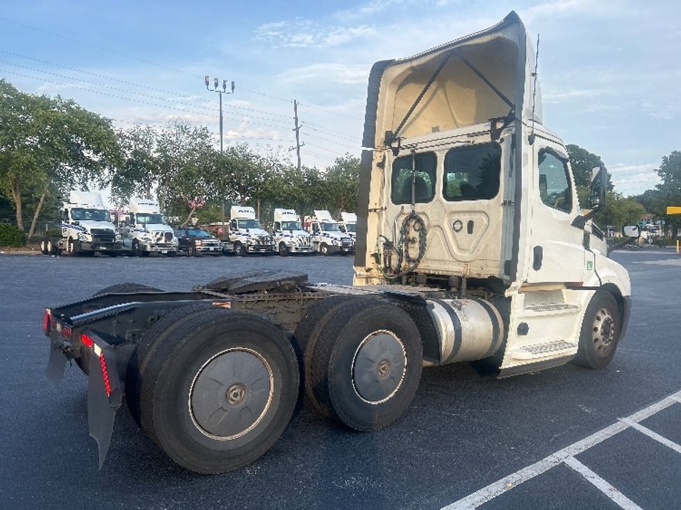 Day Cab Tractor-Heavy Duty Tractors-Freightliner-2020-T12664ST-Forest Park-GA-445,560\n\t\tmiles-$ 50,250 - Image 7