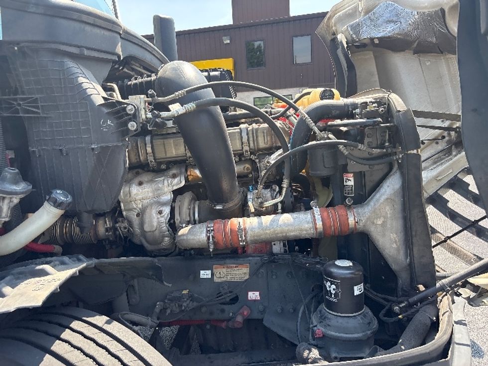 Day Cab Tractor-Heavy Duty Tractors-Freightliner-2020-T12664ST-Forest Park-GA-546,508\n\t\tmiles-$ 42,000 - Image 15