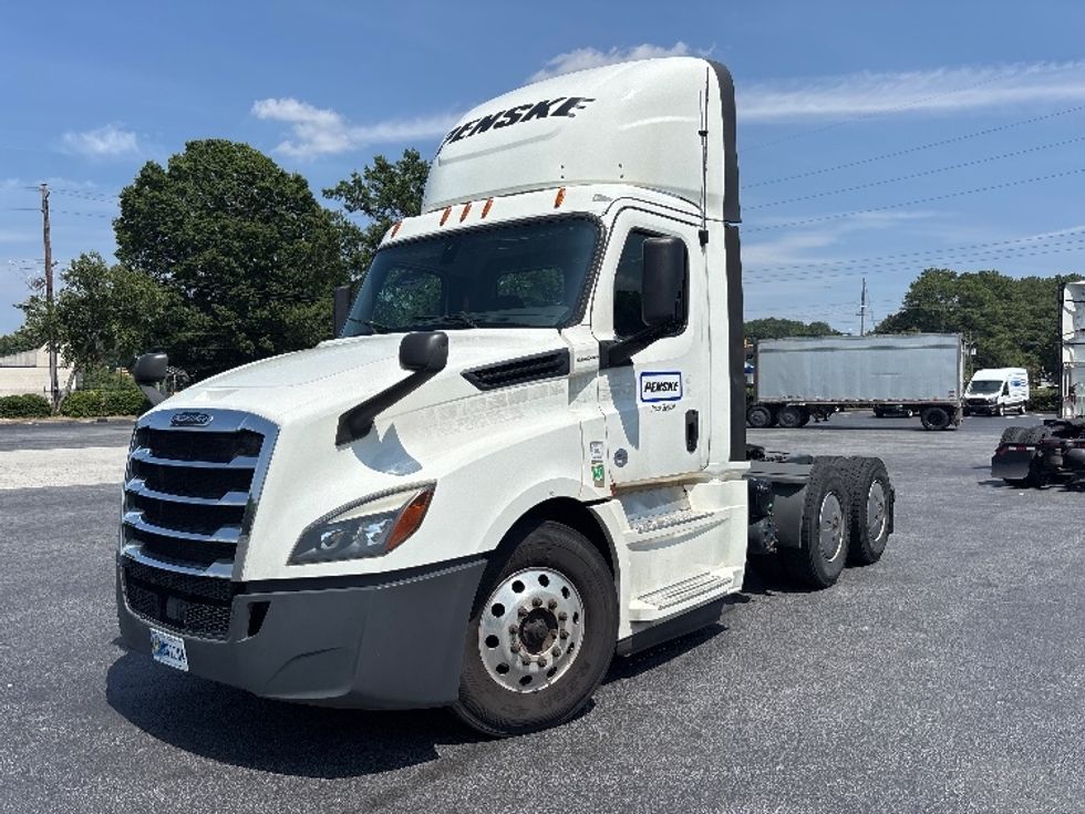 Day Cab Tractor-Heavy Duty Tractors-Freightliner-2020-T12664ST-Forest Park-GA-546,508\n\t\tmiles-$ 42,000 - Image 3