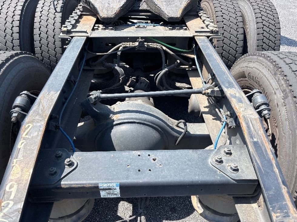 Day Cab Tractor-Heavy Duty Tractors-Freightliner-2020-T12664ST-Forest Park-GA-546,508\n\t\tmiles-$ 42,000 - Image 6