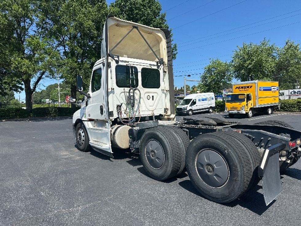 Day Cab Tractor-Heavy Duty Tractors-Freightliner-2020-T12664ST-Forest Park-GA-691,191\n\t\tmiles-$ 24,750 - Image 5