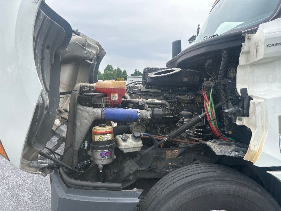 Day Cab Tractor-Heavy Duty Tractors-Freightliner-2020-T12664ST-Forest Park-GA-698,420\n\t\tmiles-$ 29,000 - Image 16