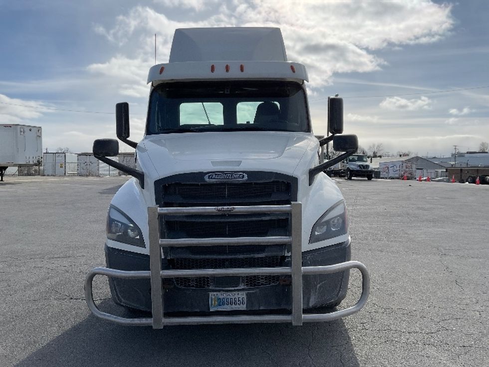 Day Cab Tractor-Heavy Duty Tractors-Freightliner-2020-T12664ST-Fort Wayne-IN-574,792\n\t\tmiles-$ 35,500 - Image 2