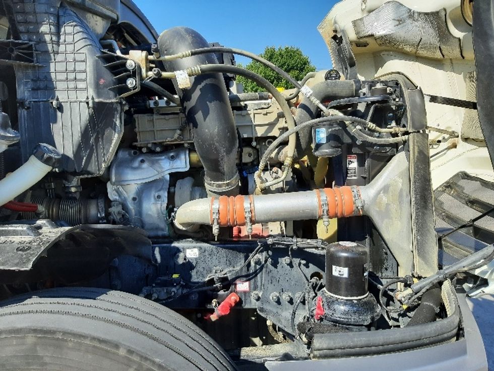 Day Cab Tractor-Heavy Duty Tractors-Freightliner-2020-T12664ST-Fort Worth-TX-161,829\n\t\tmiles-$ 70,250 - Image 15