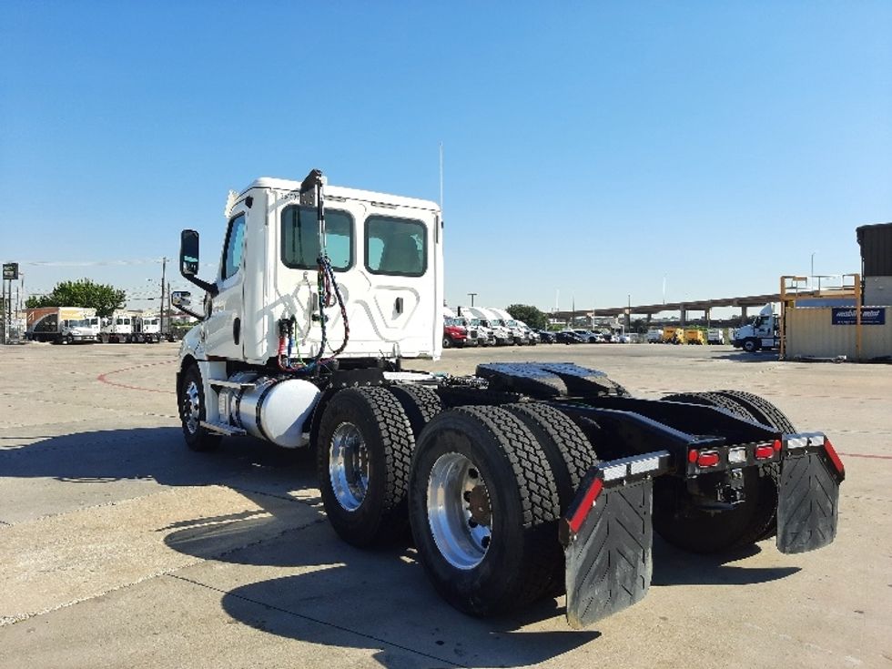 Day Cab Tractor-Heavy Duty Tractors-Freightliner-2020-T12664ST-Fort Worth-TX-161,829\n\t\tmiles-$ 70,250 - Image 5