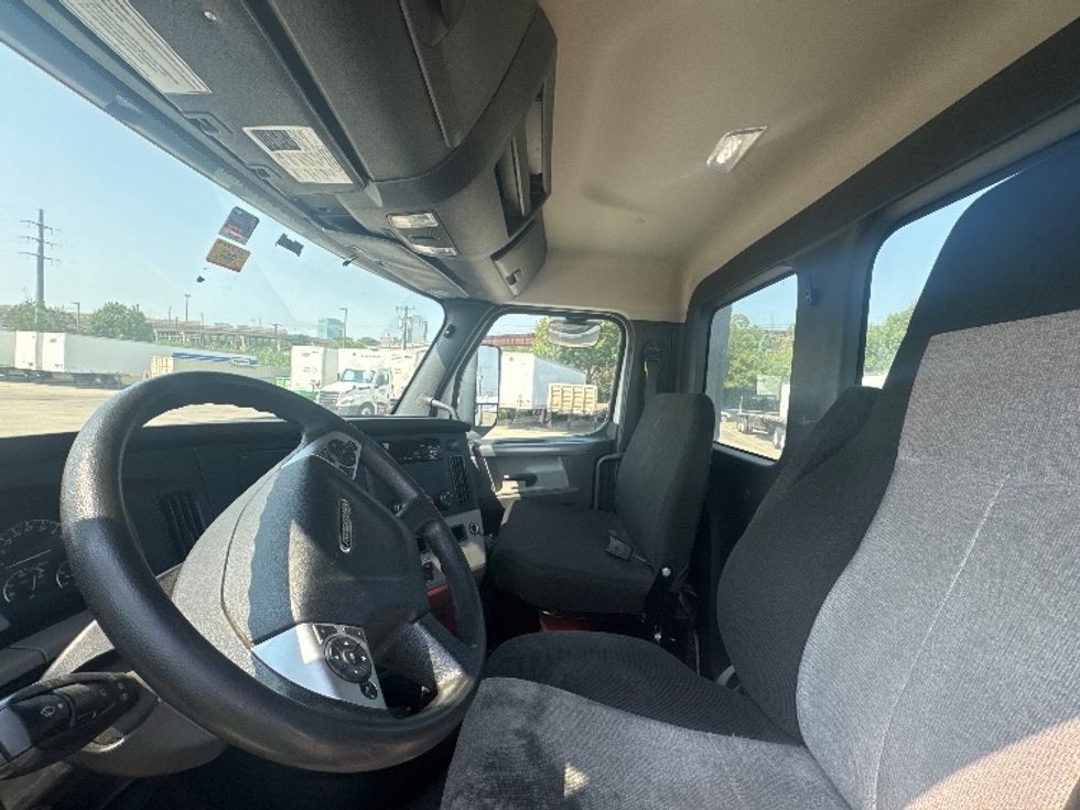 Day Cab Tractor-Heavy Duty Tractors-Freightliner-2020-T12664ST-Fort Worth-TX-226,164\n\t\tmiles-$ 68,250 - Image 10