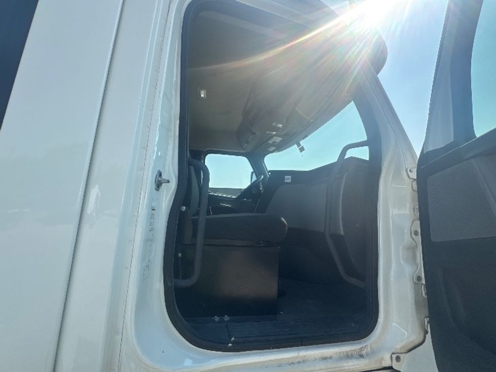 Day Cab Tractor-Heavy Duty Tractors-Freightliner-2020-T12664ST-Fort Worth-TX-226,164\n\t\tmiles-$ 68,250 - Image 12