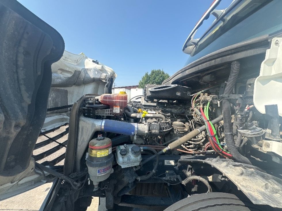 Day Cab Tractor-Heavy Duty Tractors-Freightliner-2020-T12664ST-Fort Worth-TX-226,164\n\t\tmiles-$ 68,250 - Image 16