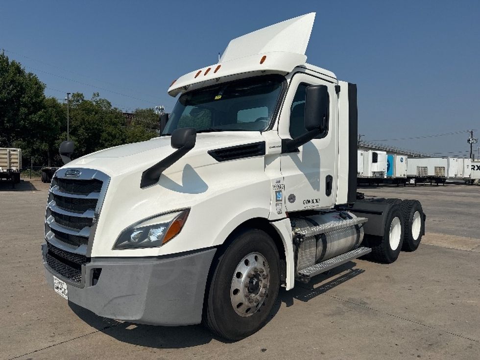 Day Cab Tractor-Heavy Duty Tractors-Freightliner-2020-T12664ST-Fort Worth-TX-226,164\n\t\tmiles-$ 68,250 - Image 3