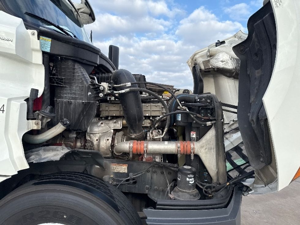 Day Cab Tractor-Heavy Duty Tractors-Freightliner-2020-T12664ST-Fort Worth-TX-275,336\n\t\tmiles-$ 61,500 - Image 15